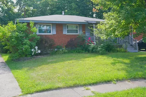 9212 Orangewood Dr, Cincinnati, OH 45231