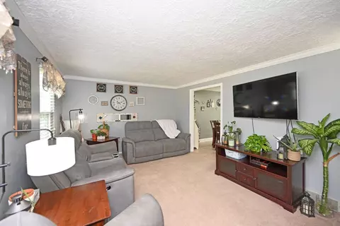 3263 Linsan Dr, Cincinnati, OH 45239 photo 6
