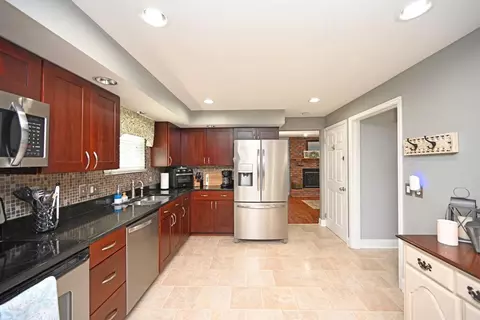 3263 Linsan Dr, Cincinnati, OH 45239 photo 12