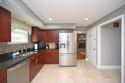 3263 Linsan Dr, Cincinnati, OH 45239 photo 13