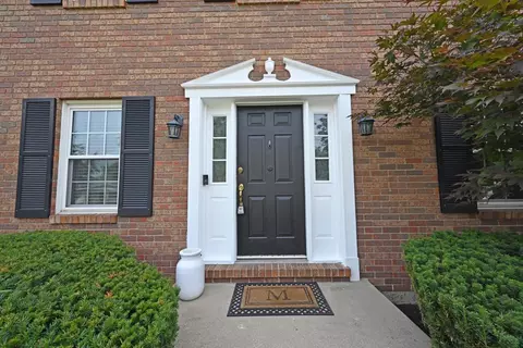 3263 Linsan Dr, Cincinnati, OH 45239 photo 3
