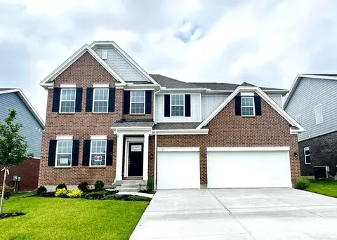 5955 Carriage Meadows Dr, Liberty, OH 45011