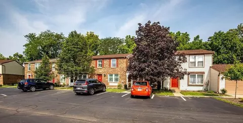 8016 Mill Creek Cir, West Chester, OH 45069
