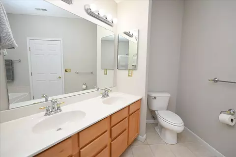 2006 Commons Circle Dr, Batavia, OH 45103 photo 25