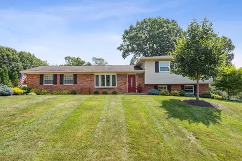 8534 Cottonwood Dr, West Chester, OH 45069