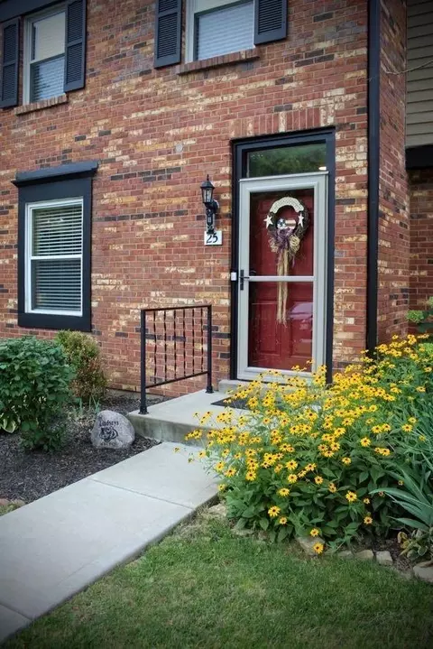 25 Boundary St, Union Twp, OH 45103 photo 2