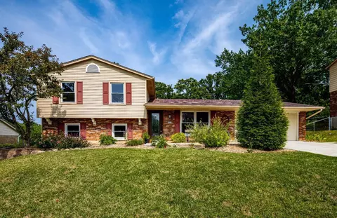 2834 Hocking Dr, Cincinnati, OH 45233