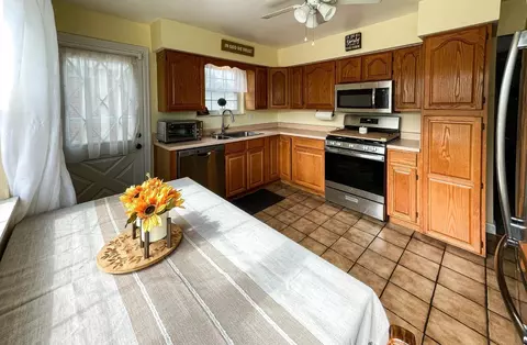 574 Libbejo Dr, Cincinnati, OH 45233 photo 5