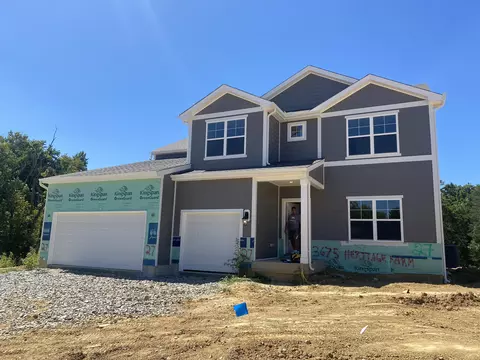 3675 Heritage Farm Ln, Amelia, OH 45102