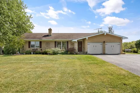 12965 St Rt 729, New Vienna, OH 45159