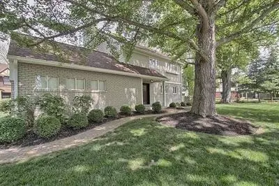 3802 East St, Mariemont, OH 45227