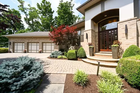 8486 Concord Hills Cir, Cincinnati, OH 45243