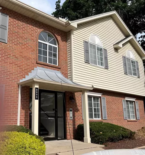 5262 Farm House, Cincinnati, OH 45238