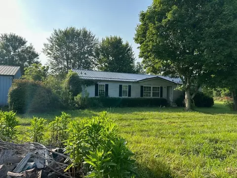 10817 Horseshoe Rd, Lynchburg, OH 45142