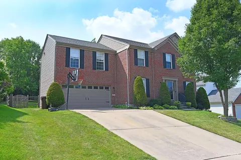 915 Evergreen Park Ln, Lebanon, OH 45036