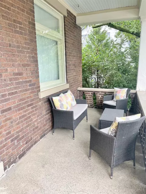 424 Southview Ave, Cincinnati, OH 45219 photo 3