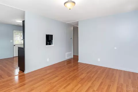 4256 Bantam, Cincinnati, OH 45245 photo 9