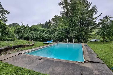 960 Markley, Cincinnati, OH 45230 photo 24