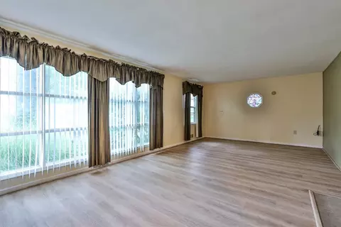 960 Markley, Cincinnati, OH 45230 photo 6