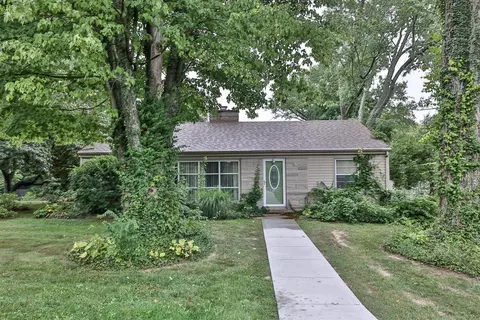 960 Markley, Cincinnati, OH 45230 photo 2