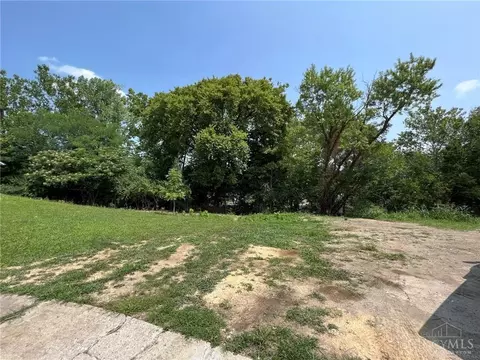 2697 Topeka, Cincinnati, OH 45231