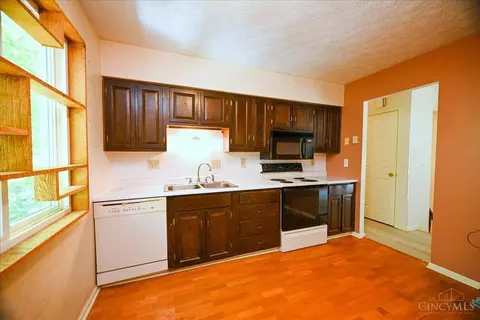 6614 Knottypine, Cincinnati, OH 45230 photo 21