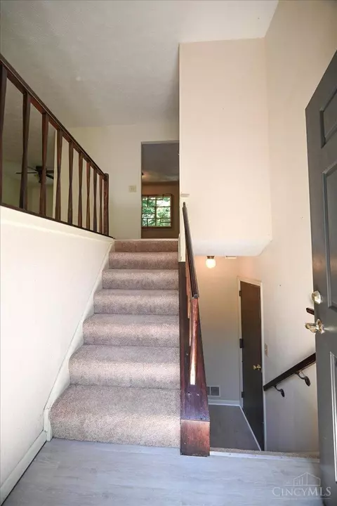 6614 Knottypine, Cincinnati, OH 45230 photo 17