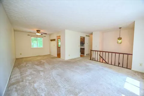 6614 Knottypine, Cincinnati, OH 45230 photo 12