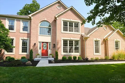 880 Blackpine Dr, Milford, OH 45150