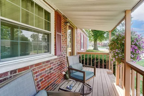 516 Maple Dr, Reading, OH 45215 photo 6