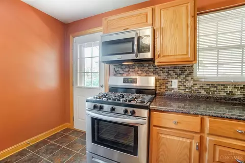 516 Maple Dr, Reading, OH 45215 photo 14