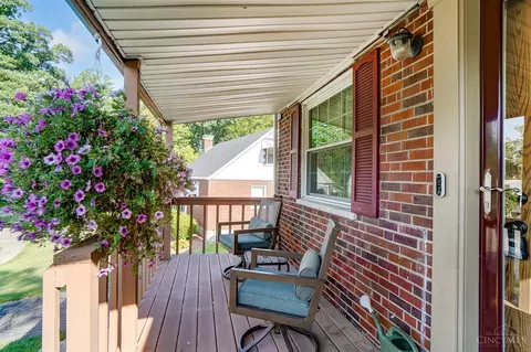 516 Maple Dr, Reading, OH 45215 photo 5