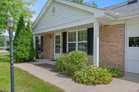 88 Station Dr, Georgetown, OH 45121