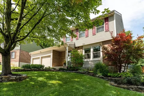 49 Orchard Knoll Dr, Reading, OH 45215