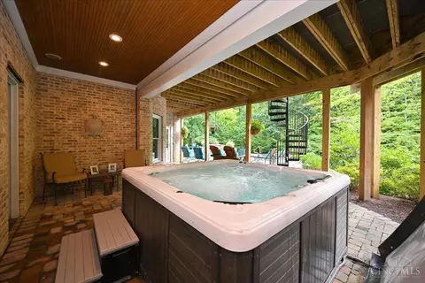895 Sanctuary Ln, Hamilton Township, OH 45039 photo 80
