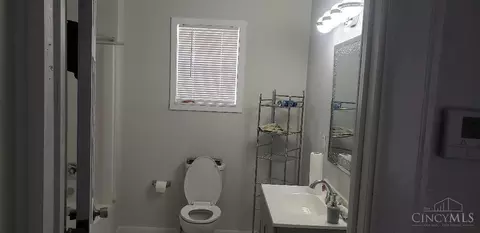 1823 Clarendon, Middletown, OH 45042