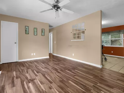997 Huffman Ct, Cincinnati, OH 45231 photo 10