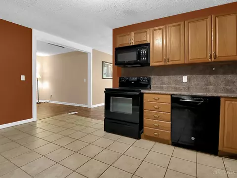 997 Huffman Ct, Cincinnati, OH 45231 photo 18