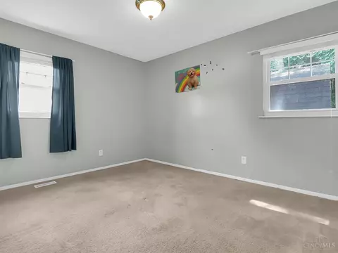 997 Huffman Ct, Cincinnati, OH 45231 photo 5