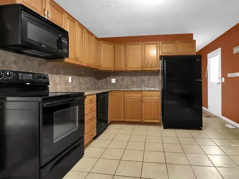 997 Huffman Ct, Cincinnati, OH 45231 photo 14