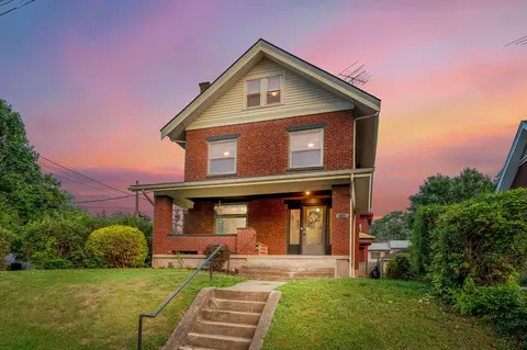 1823 Weyer, Cincinnati, OH 45212