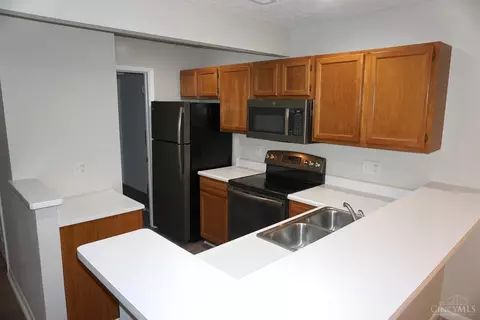 11555 Regency Square Ct #2, Cincinnati, OH 45231 photo 4