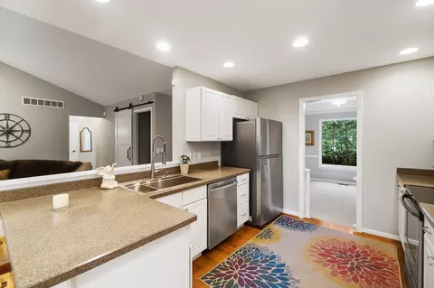 5595 Wayside, Cincinnati, OH 45230 photo 5