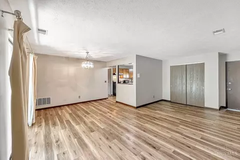 537 Davis #7, Cincinnati, OH 45255 photo 7