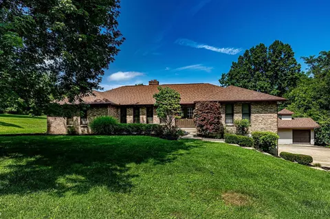 5278 Walnut Grove Rd, Hamilton, OH 45013