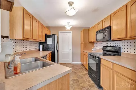 396 Legacy, Harrison, OH 45030 photo 14