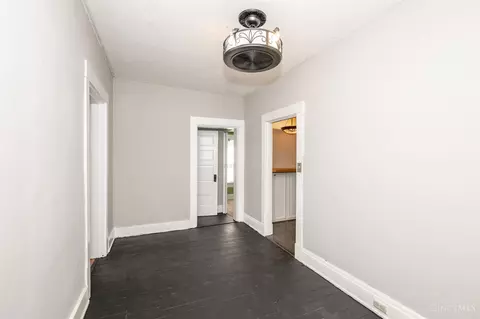 415 Bradley Ave, Reading, OH 45215 photo 9