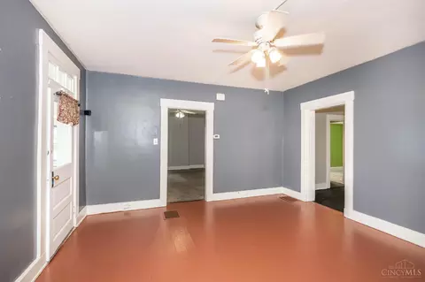415 Bradley Ave, Reading, OH 45215 photo 4