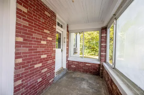 415 Bradley Ave, Reading, OH 45215 photo 2