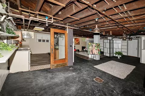 1661 Pullan, Cincinnati, OH 45223 photo 40